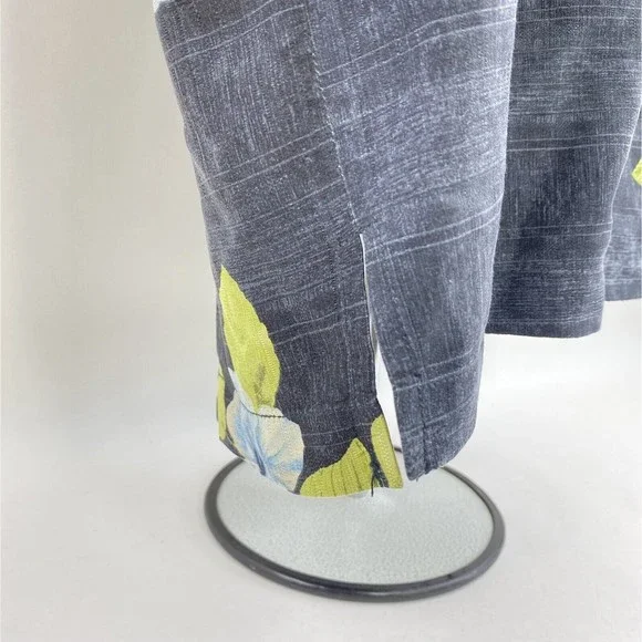 Tommy Bahama Hawaiian Silk Shirt Mens Large Pineapple Pin Up Girl Short Sleeve - Picture 6 of 9